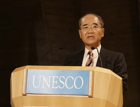 O director xeral da Unesco animou a presentar a candidatura de novo